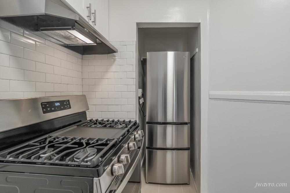 Must See Prime Nob Hill Remodeled 1bd w/ HW Floors!