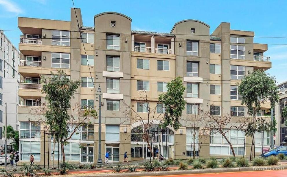 Gorgeous 2 level condo near the Symphony! Parking available! | Rental ...