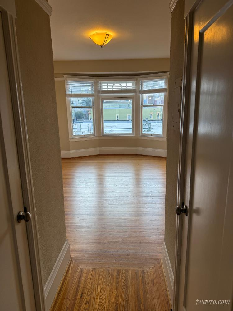 Amazing Remodeled Penthouse level view studio.