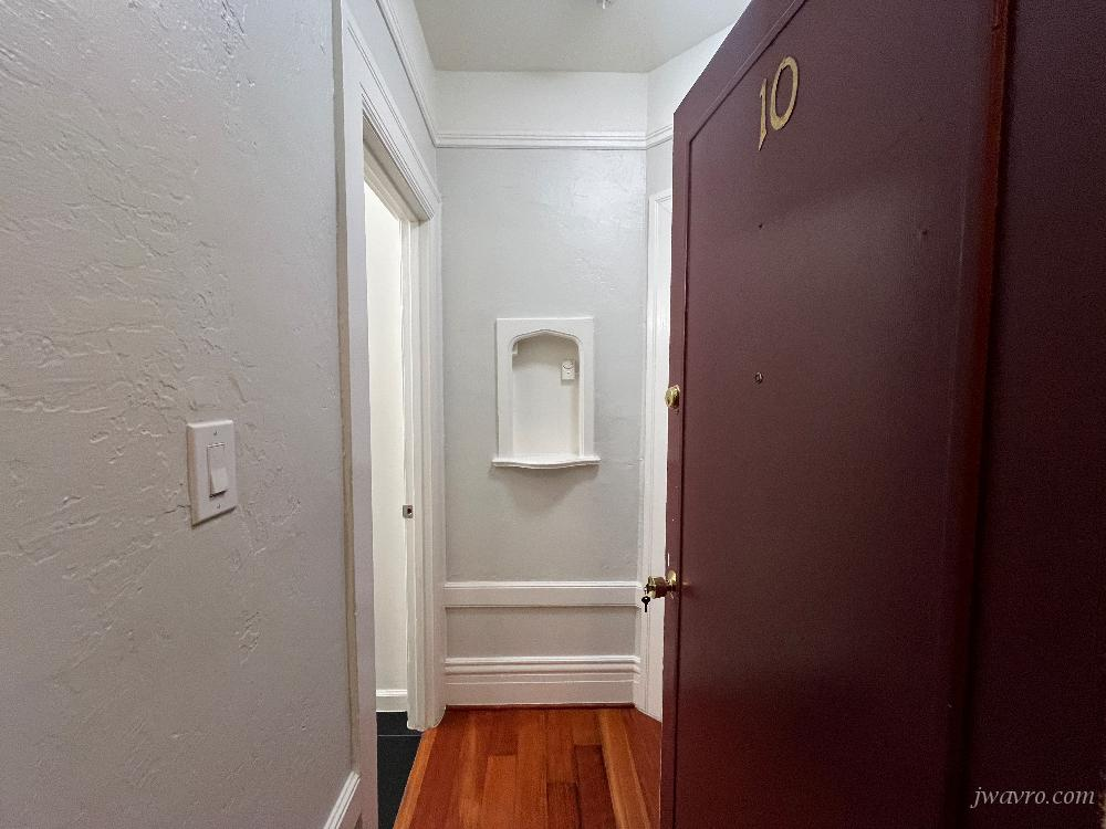 Charming 1Bed/1Bath in Classic SF Building 