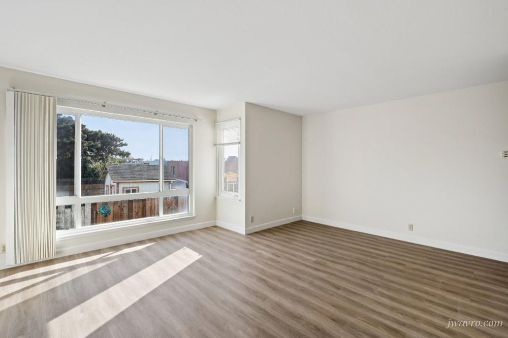 Must See Prime Parkside Updated 1bd w/ Shared Yard!