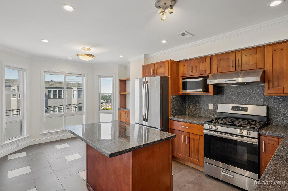 Beautiful complete remodel 2br plus office