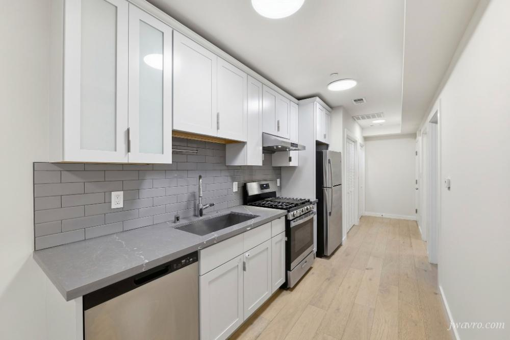 Ground Floor Mission 1bd w/ HW Floors and Shared Yard!