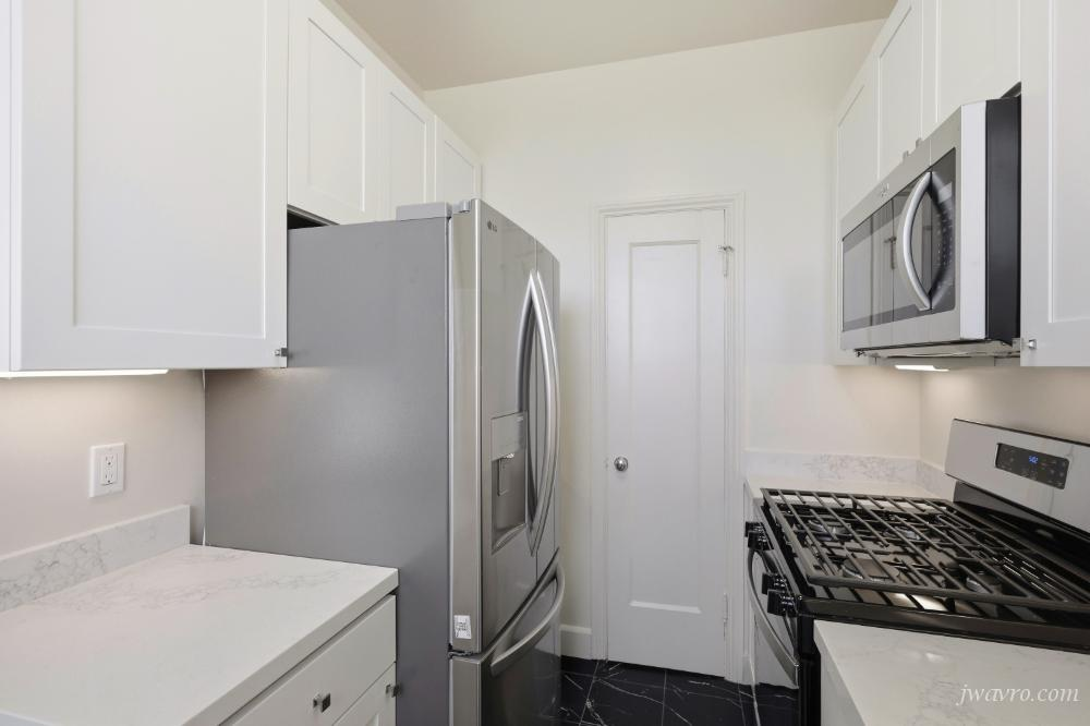 Prime Alamo Square Remodeled Top Floor Spacious Jr 1bd!