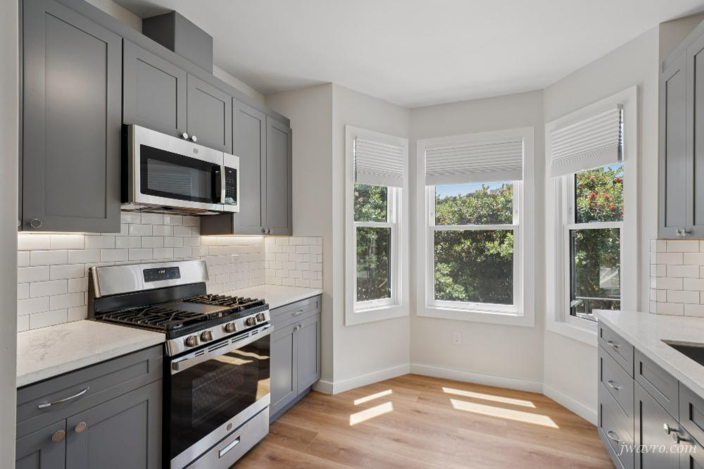 Brand New Remodeled 2bd w/ W/D in Unit! Must See!
