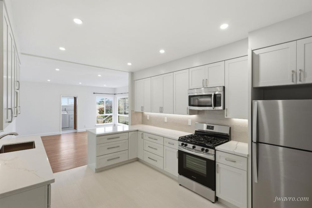 Must See Spacious Remodeled Single Family Home w/ Yard!