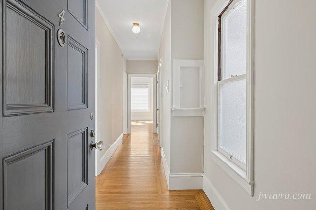 Inner Richmond Renovated, Sunny Lg 1 bedroom on 14th Avenue