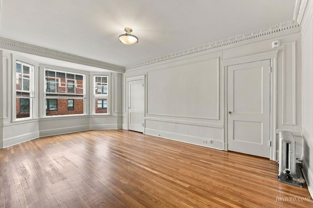 Must See Bright Spacious Remodeled 1bd! Central Location!